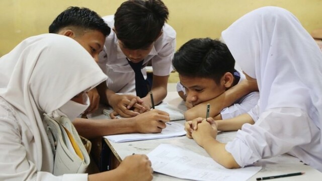 Evaluasi Sistem Pendidikan Membangun Kualitas Generasi