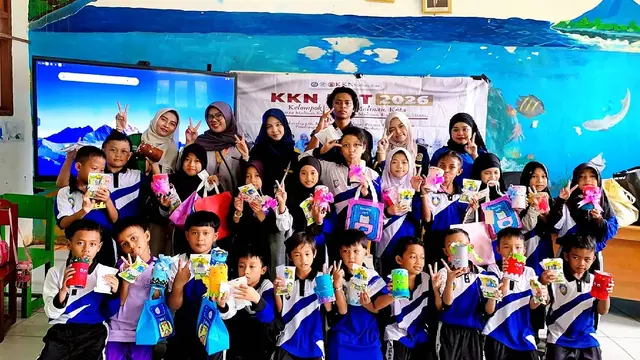 Penerapan Literasi Ekonomi Sejak Sekolah Membantu Generasi Memahami Pengelolaan Keuangan