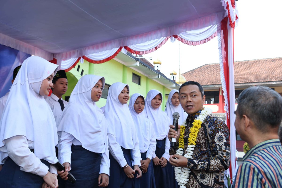 Peran Pendidikan Multibahasa dalam Mempersiapkan Generasi Menghadapi Dunia Global